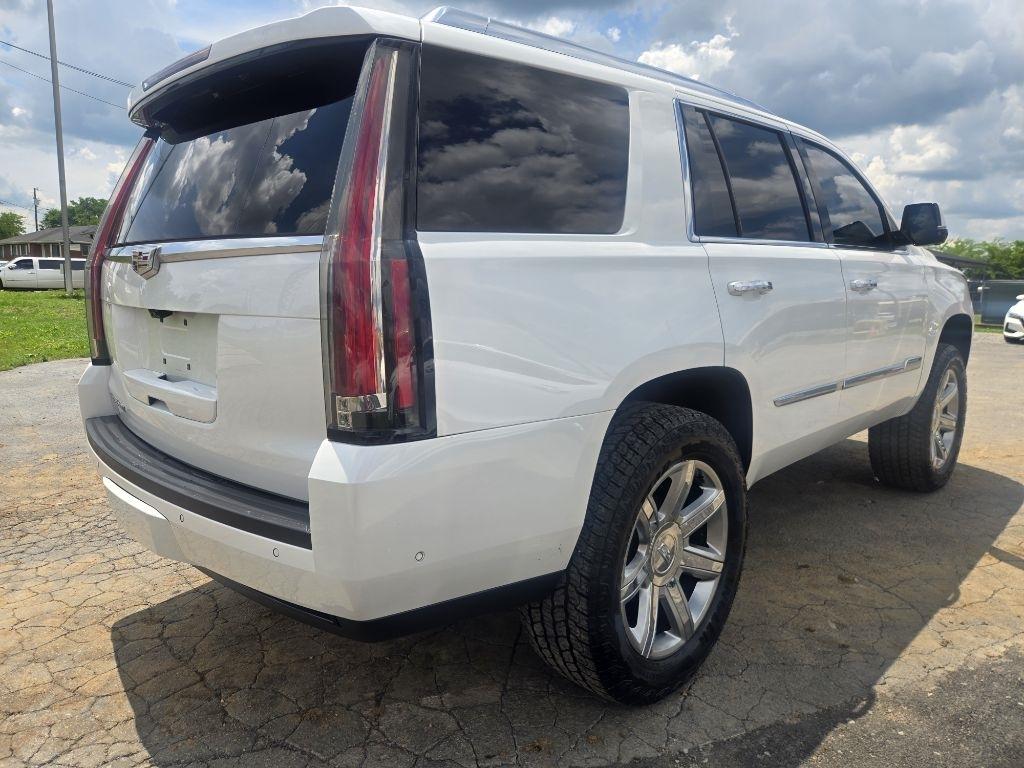 Cadillac Escalade Luxury 4WD 2017