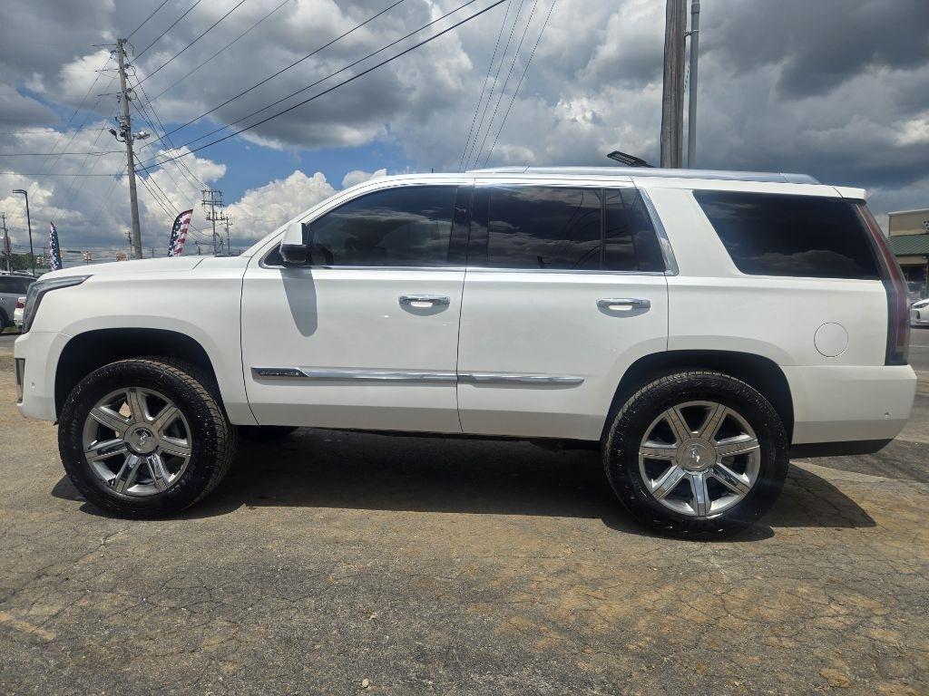 Cadillac Escalade Luxury 4WD 2017
