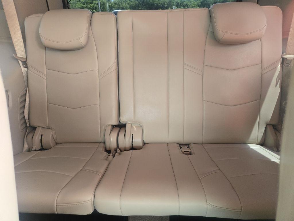 Cadillac Escalade Luxury 4WD 2017