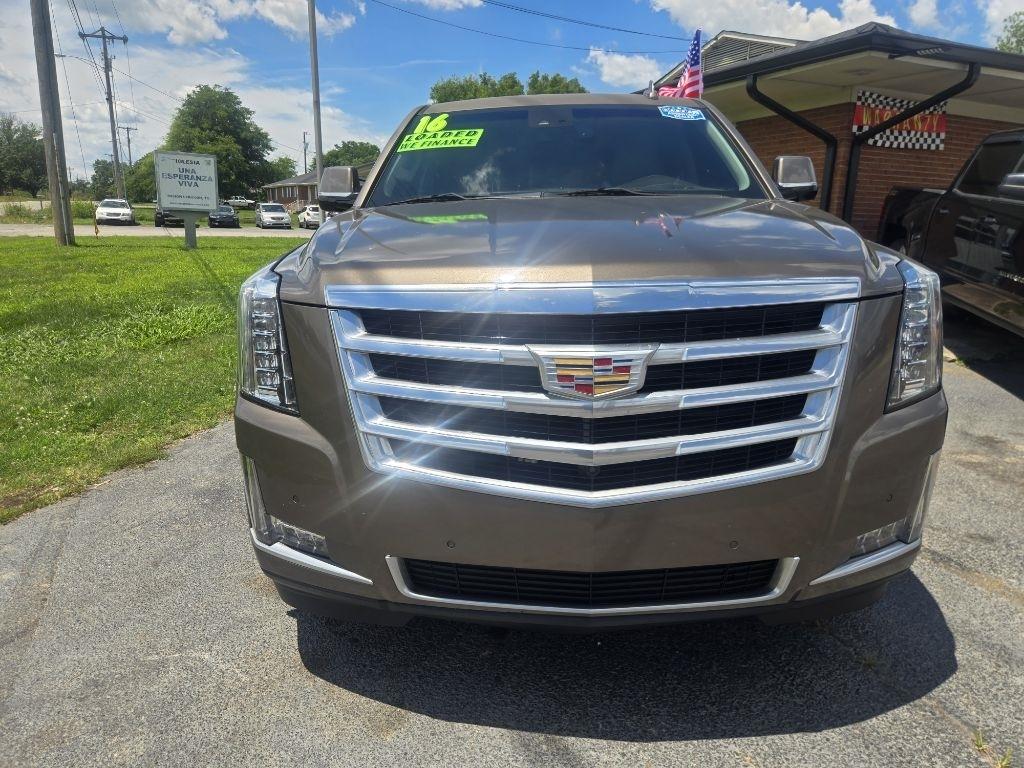 Cadillac Escalade ESV 2WD Luxury 2016