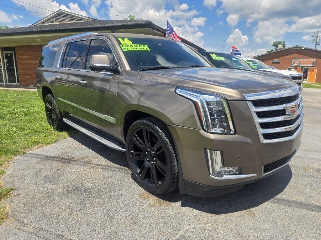Cadillac Escalade ESV 2WD Luxury 2016