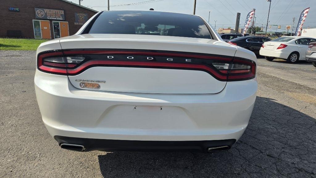 Dodge Charger SE 2015