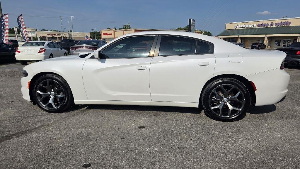 Dodge Charger SE 2015