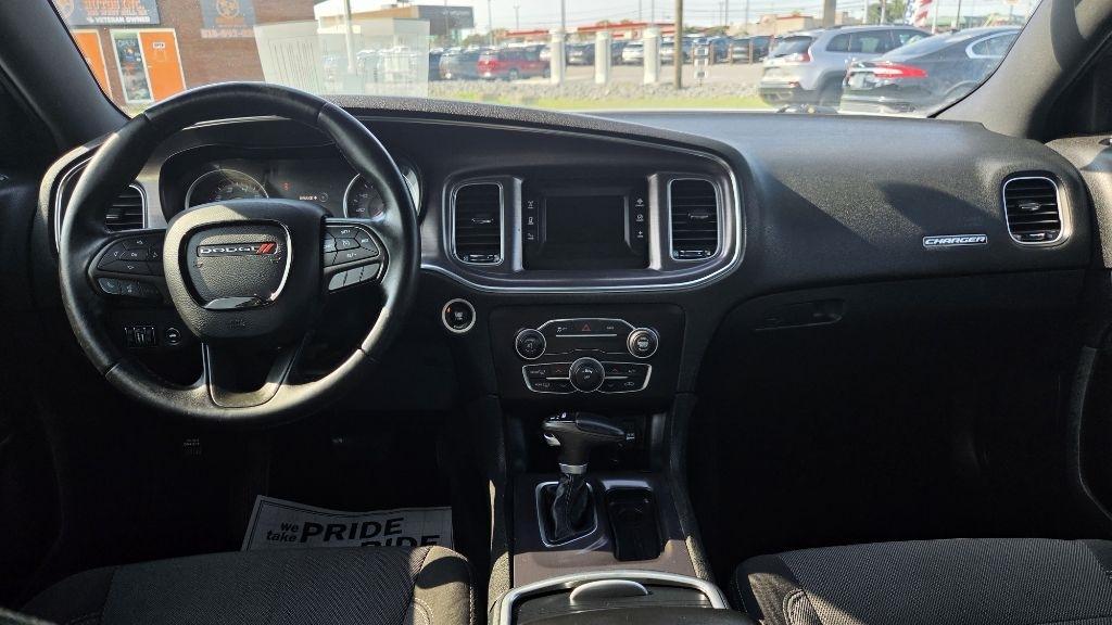Dodge Charger SE 2015