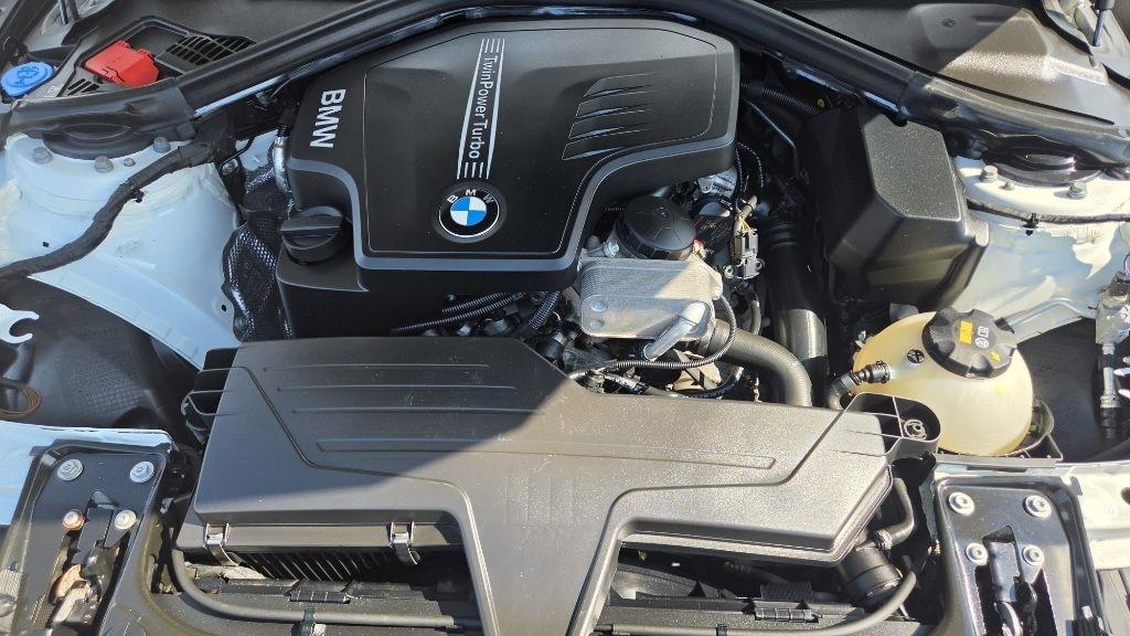 BMW 3-Series 320i xDrive Sedan 2018