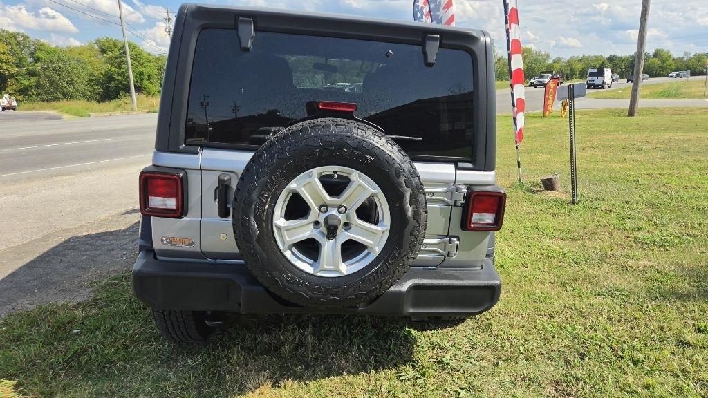 Jeep Wrangler Unlimited Sport 2018