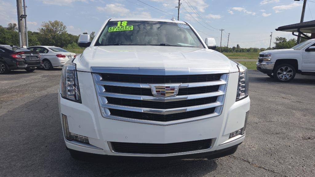 Cadillac Escalade Standard 2WD 2018