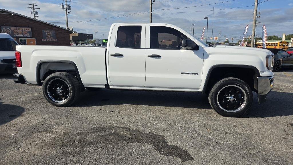 GMC Sierra 1500 Base Double Cab 2WD 2017