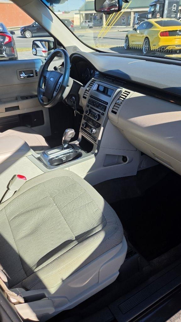 Ford Flex SE FWD 2011