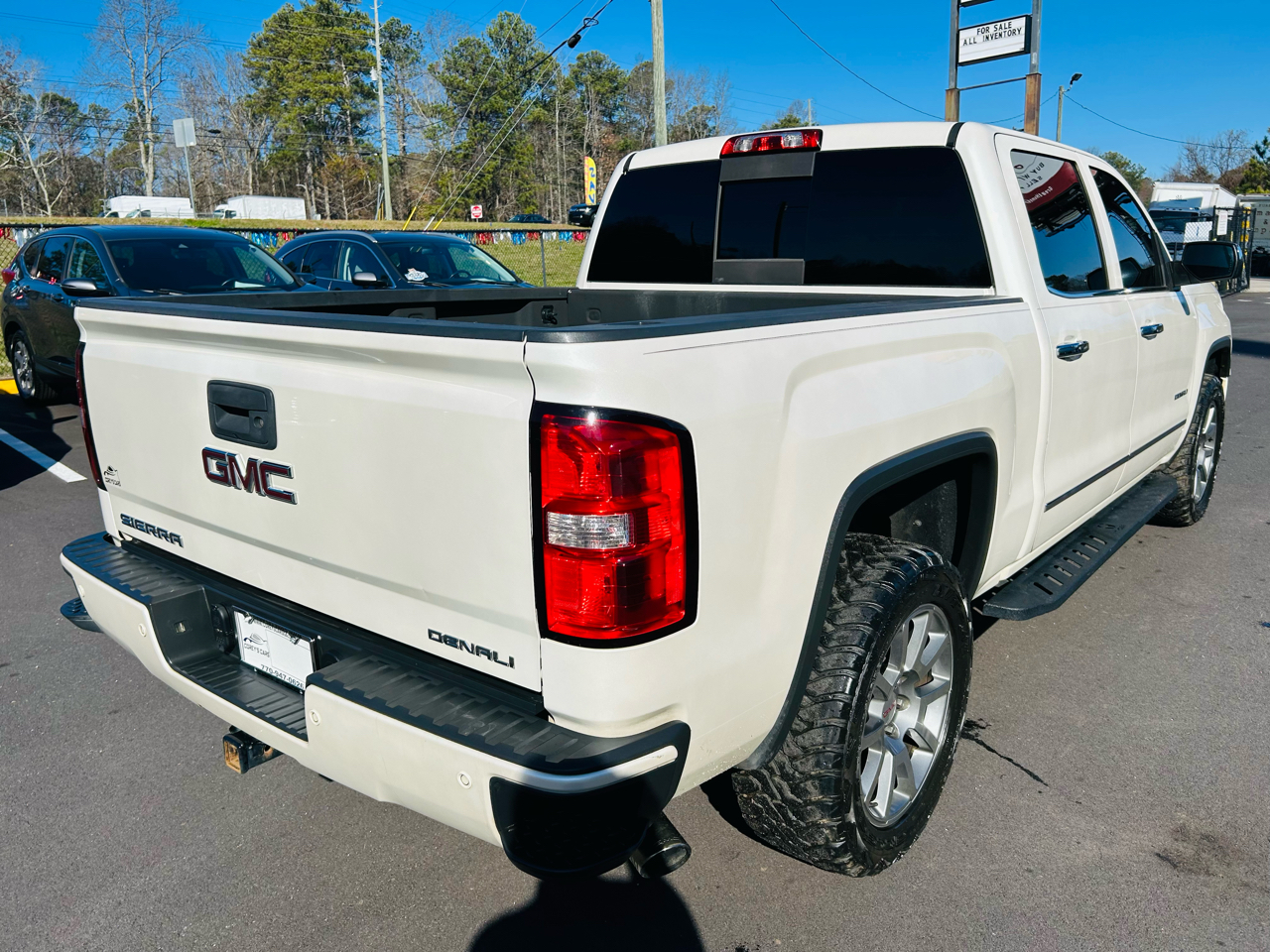 GMC Sierra 1500 Denali Crew Cab Short Box 4WD 2015