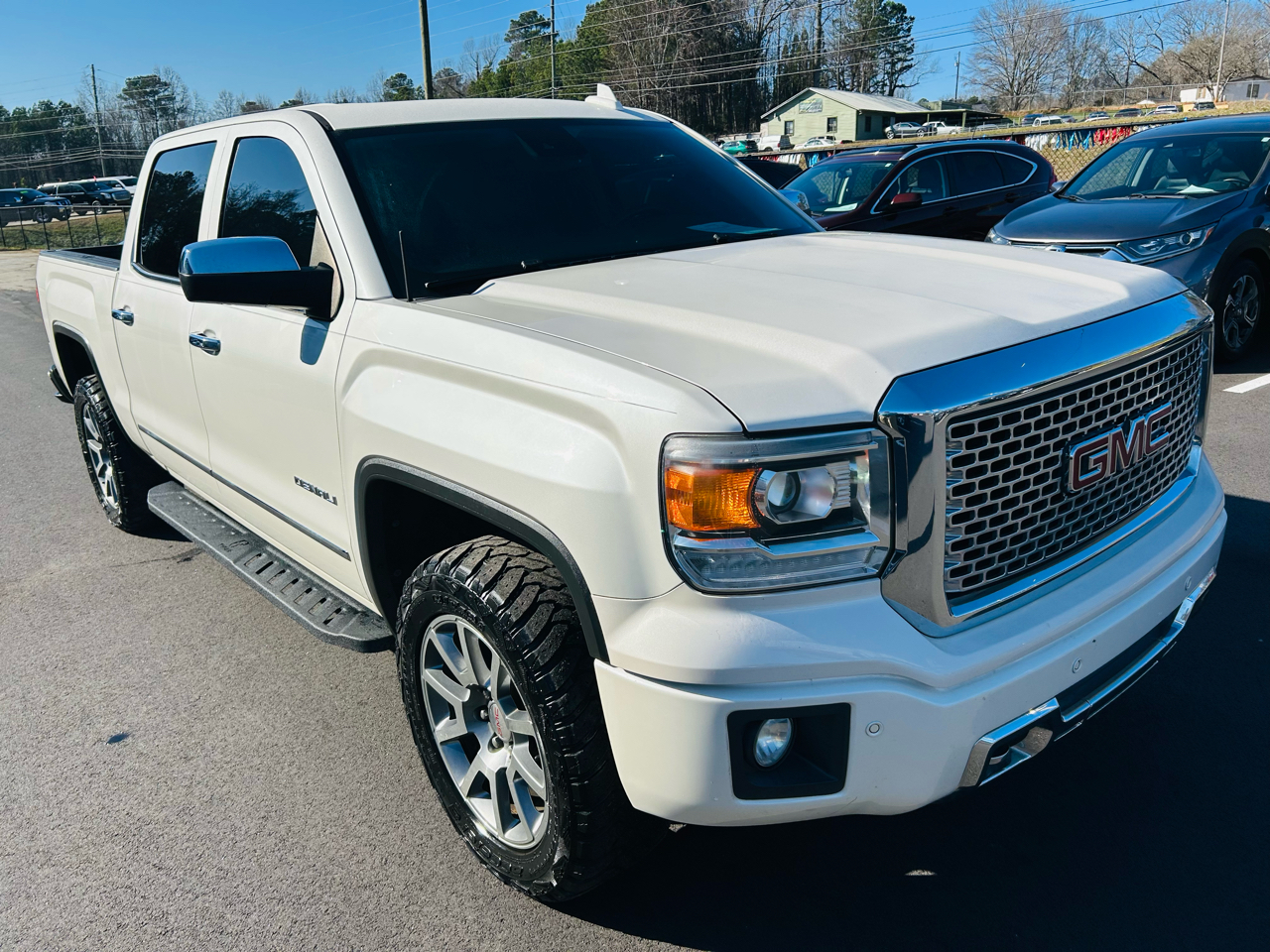 GMC Sierra 1500 Denali Crew Cab Short Box 4WD 2015