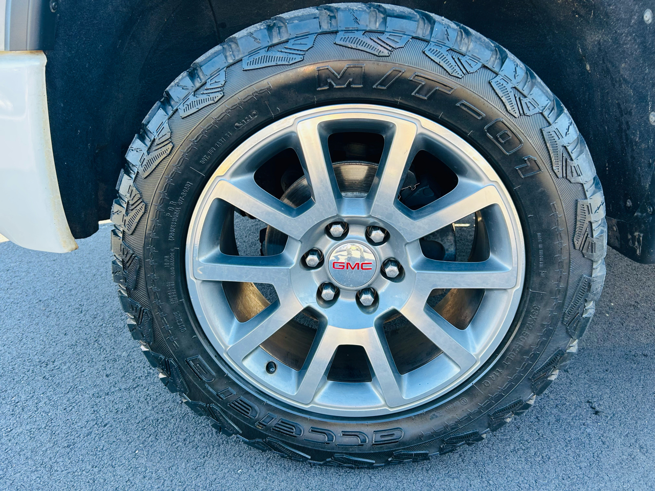 GMC Sierra 1500 Denali Crew Cab Short Box 4WD 2015