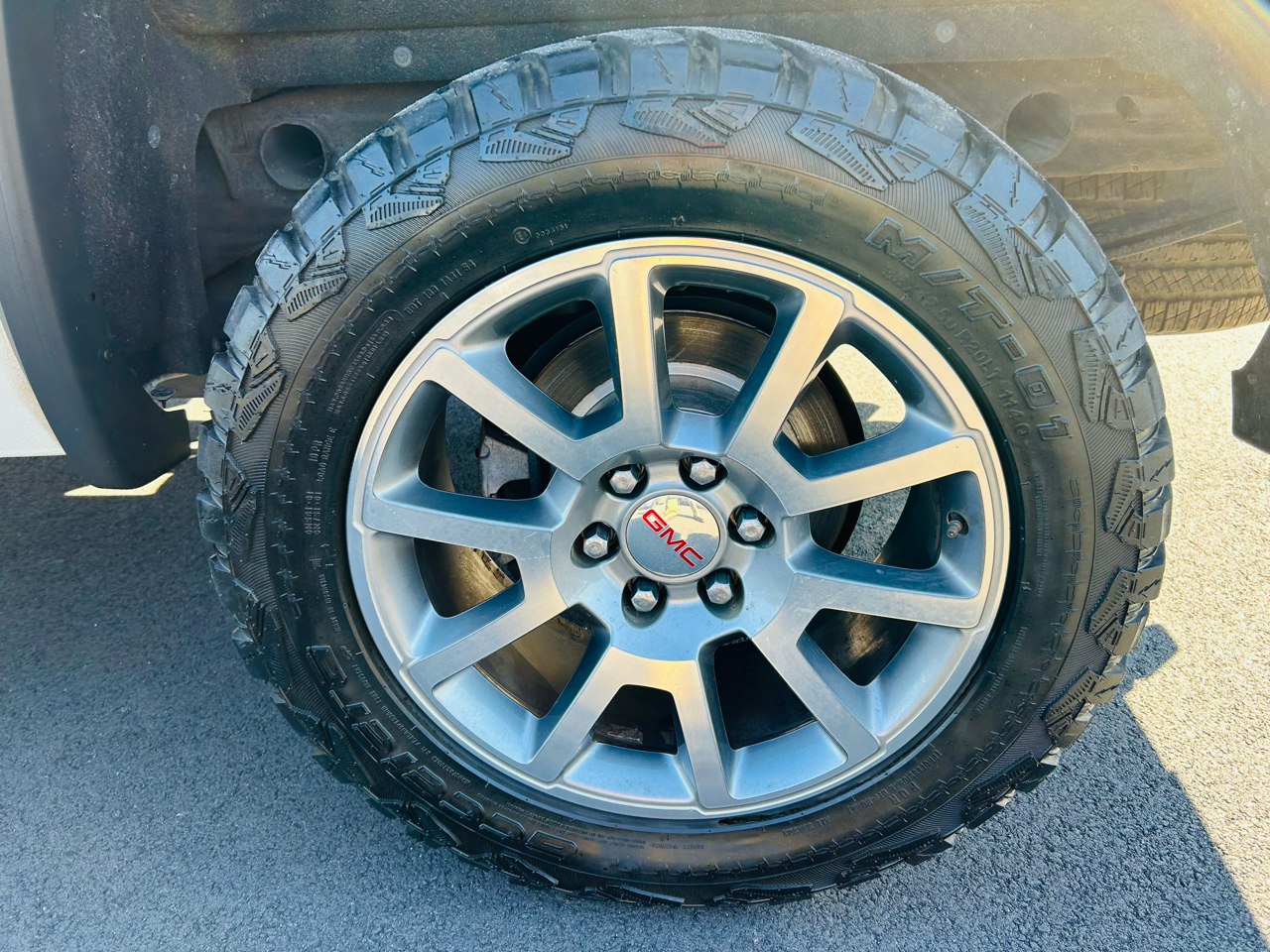 GMC Sierra 1500 Denali Crew Cab Short Box 4WD 2015