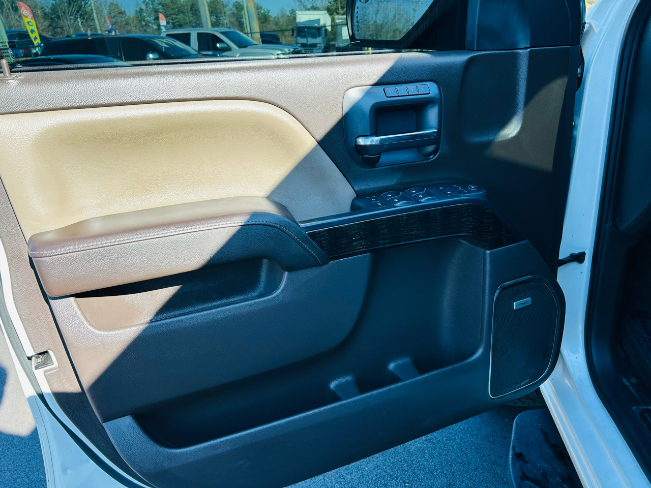 GMC Sierra 1500 Denali Crew Cab Short Box 4WD 2015