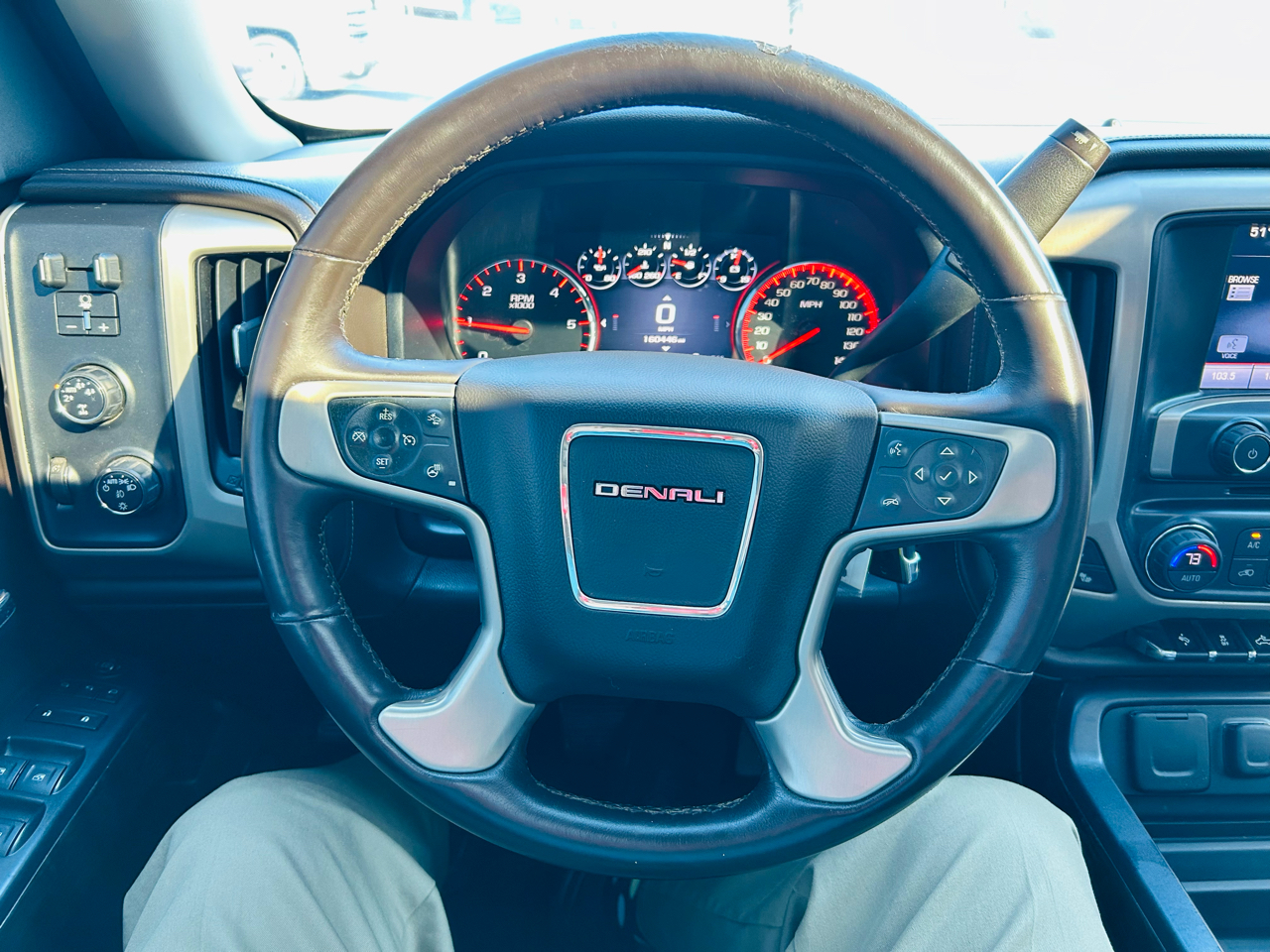 GMC Sierra 1500 Denali Crew Cab Short Box 4WD 2015