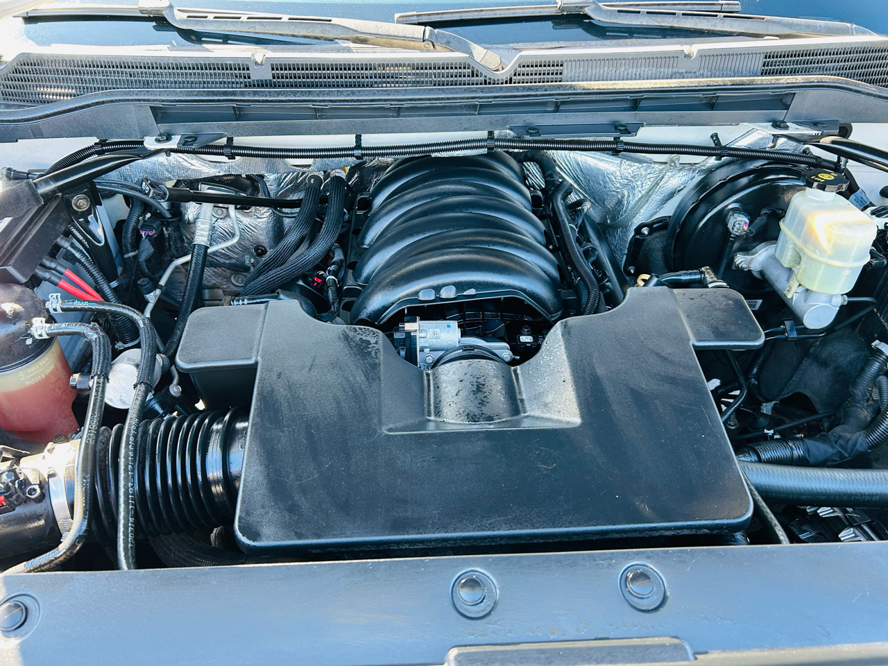 GMC Sierra 1500 Denali Crew Cab Short Box 4WD 2015