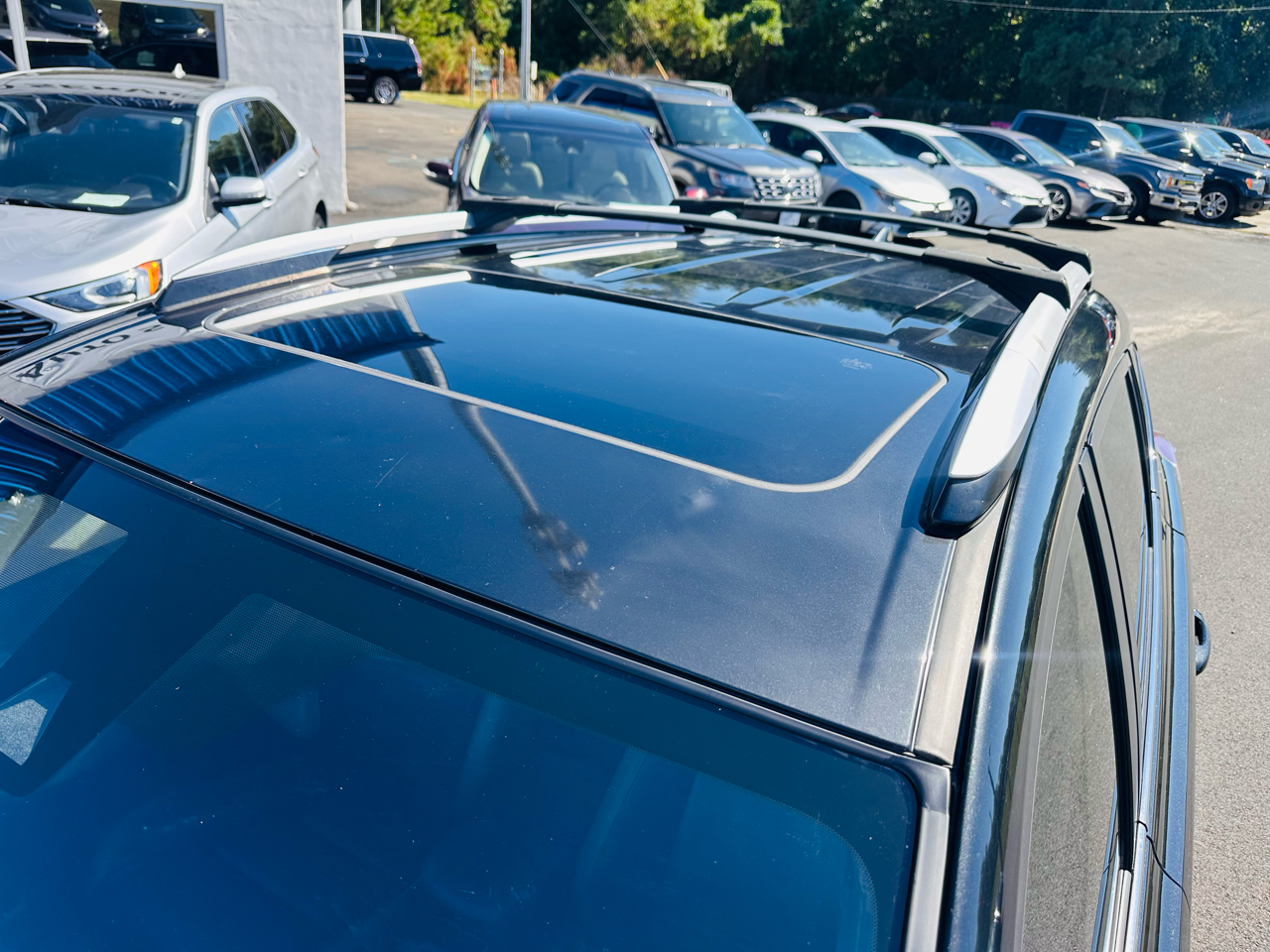 2016 Toyota RAV4 SE photo 3