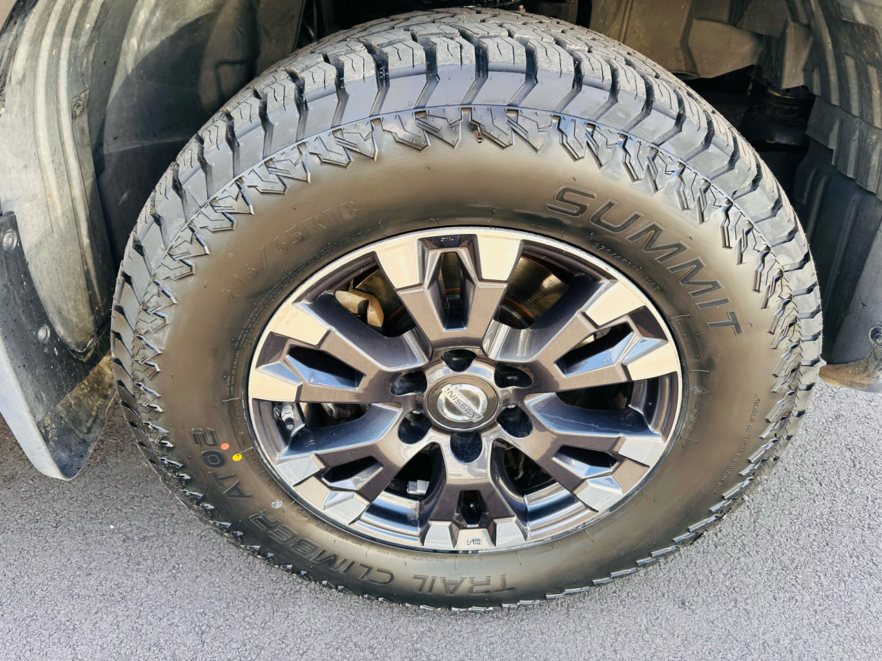 Nissan Titan Platinum Reserve Crew Cab 4WD 2017 Nissan Titan Platinum Reserve Crew Cab 4WD 2017