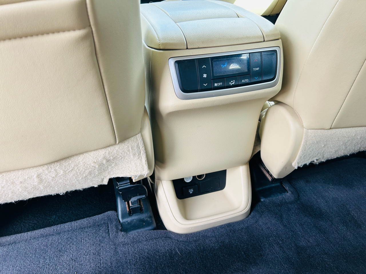 Toyota Highlander Limited AWD V6 2015