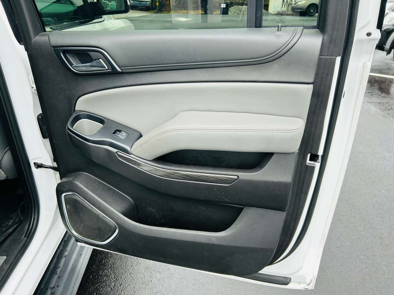 Chevrolet Suburban LT 2WD 2019