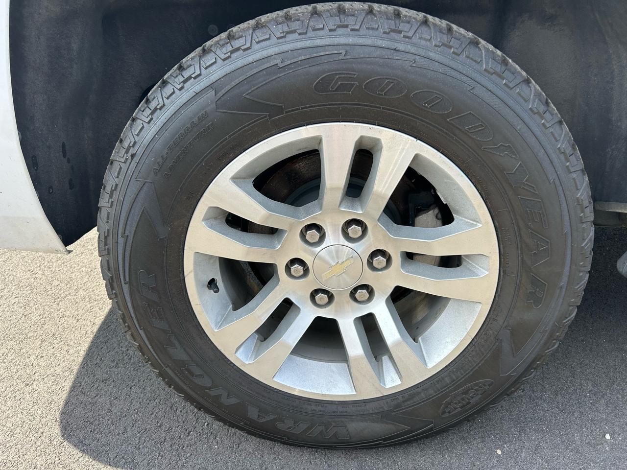 Chevrolet Suburban LT 2WD 2019