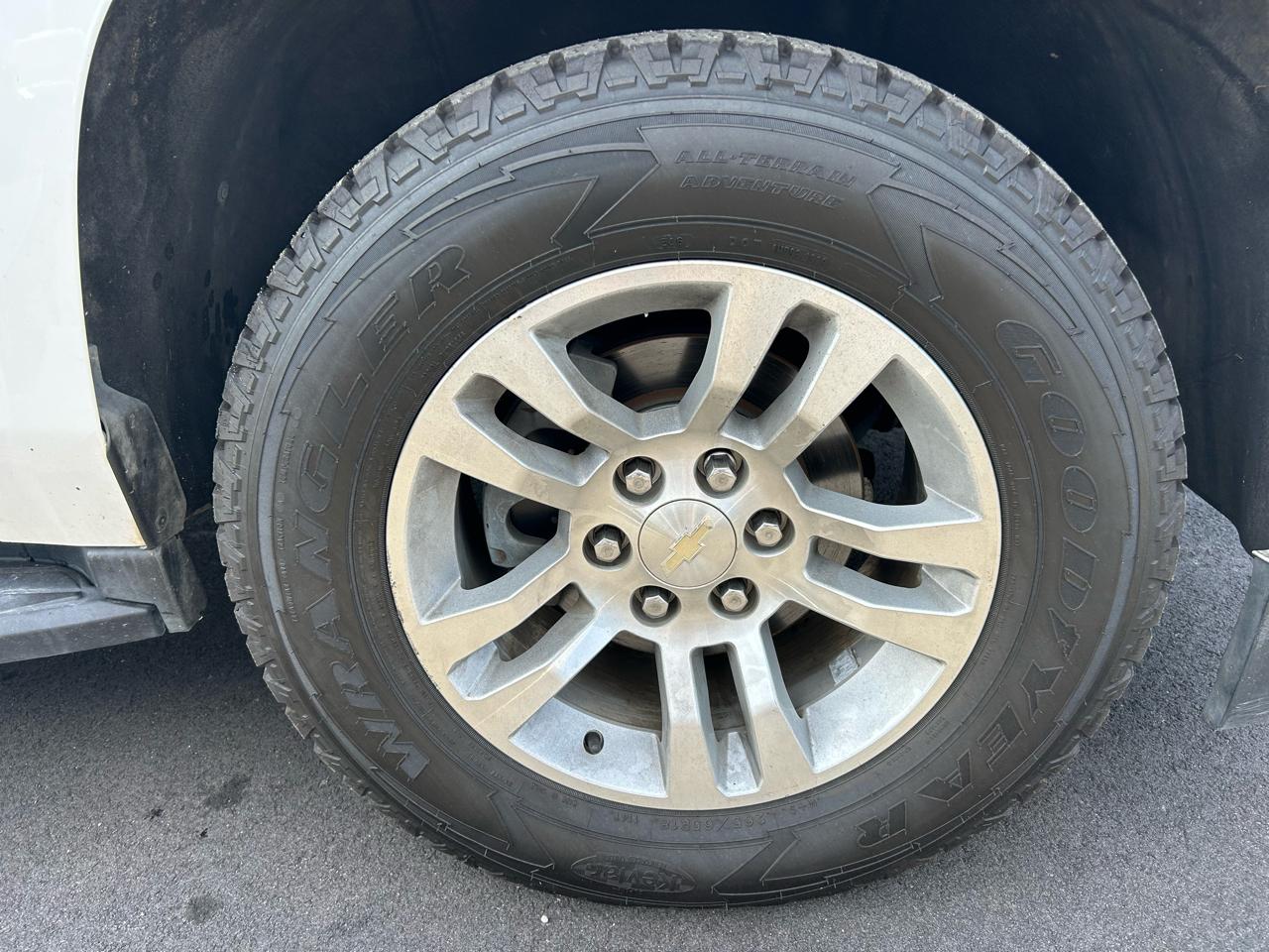 Chevrolet Suburban LT 2WD 2019