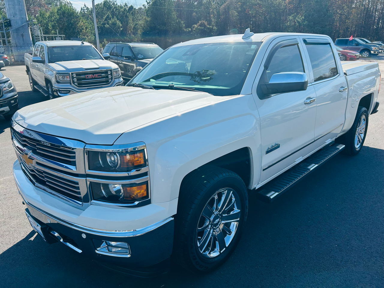 2015 Chevrolet Silverado 1500 High Country Crew Cab 2WD