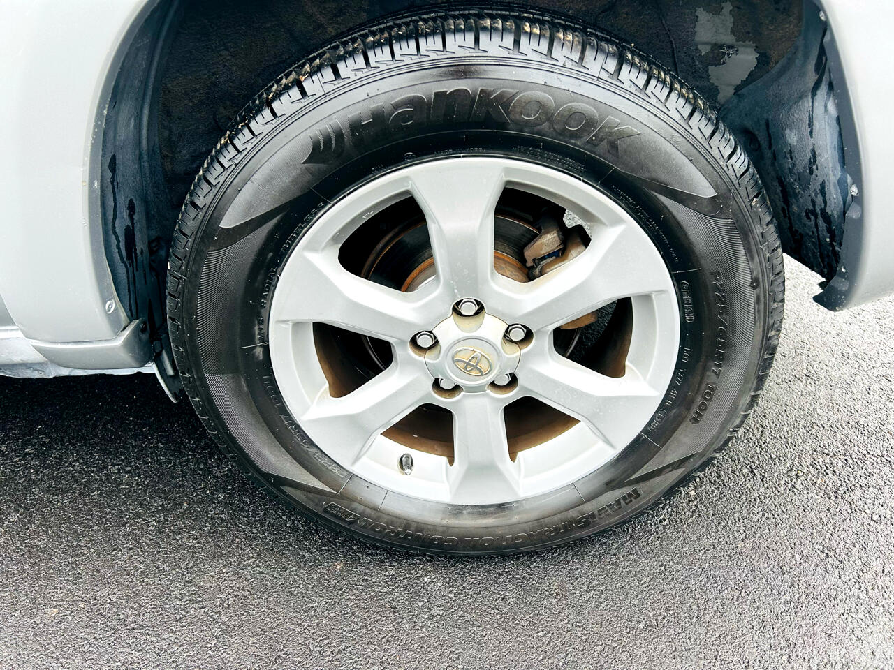 Toyota RAV4 Limited V6 2WD 2009