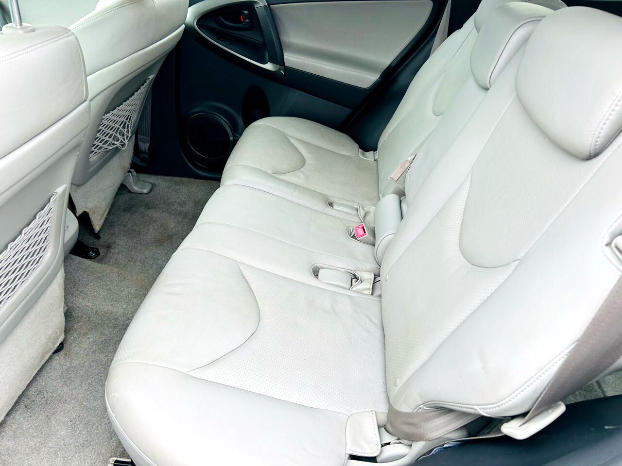 Toyota RAV4 Limited V6 2WD 2009