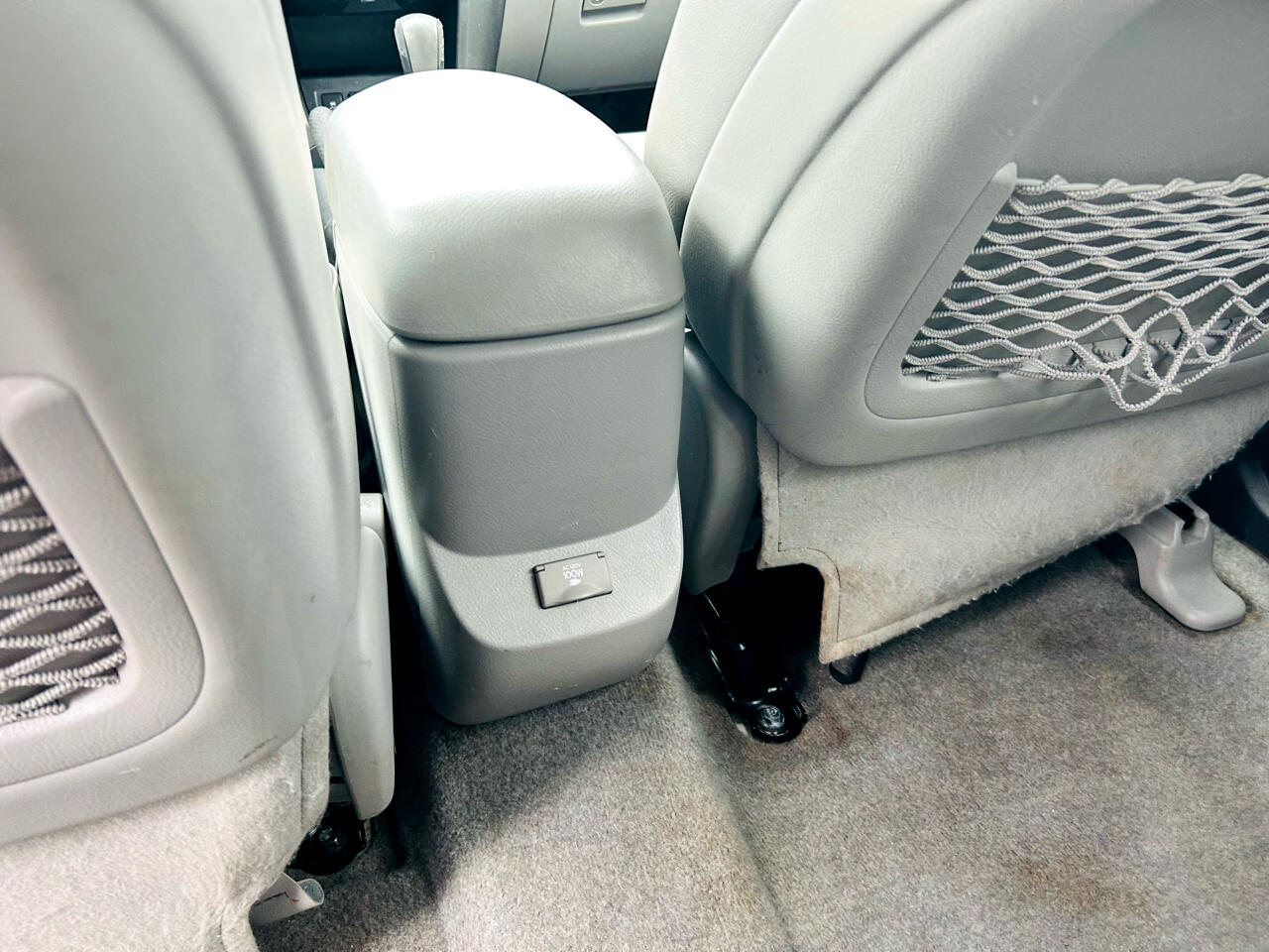 Toyota RAV4 Limited V6 2WD 2009