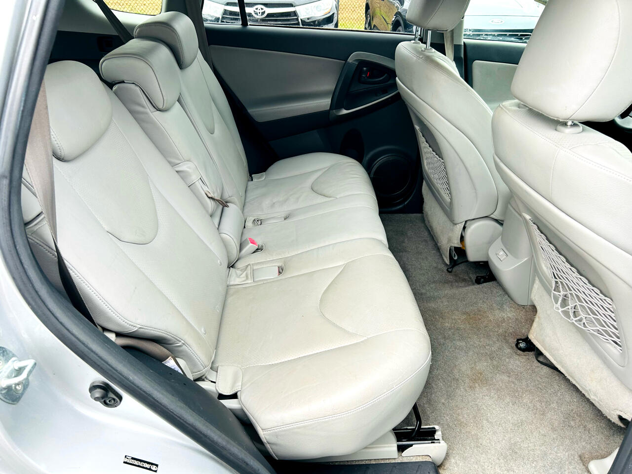 Toyota RAV4 Limited V6 2WD 2009