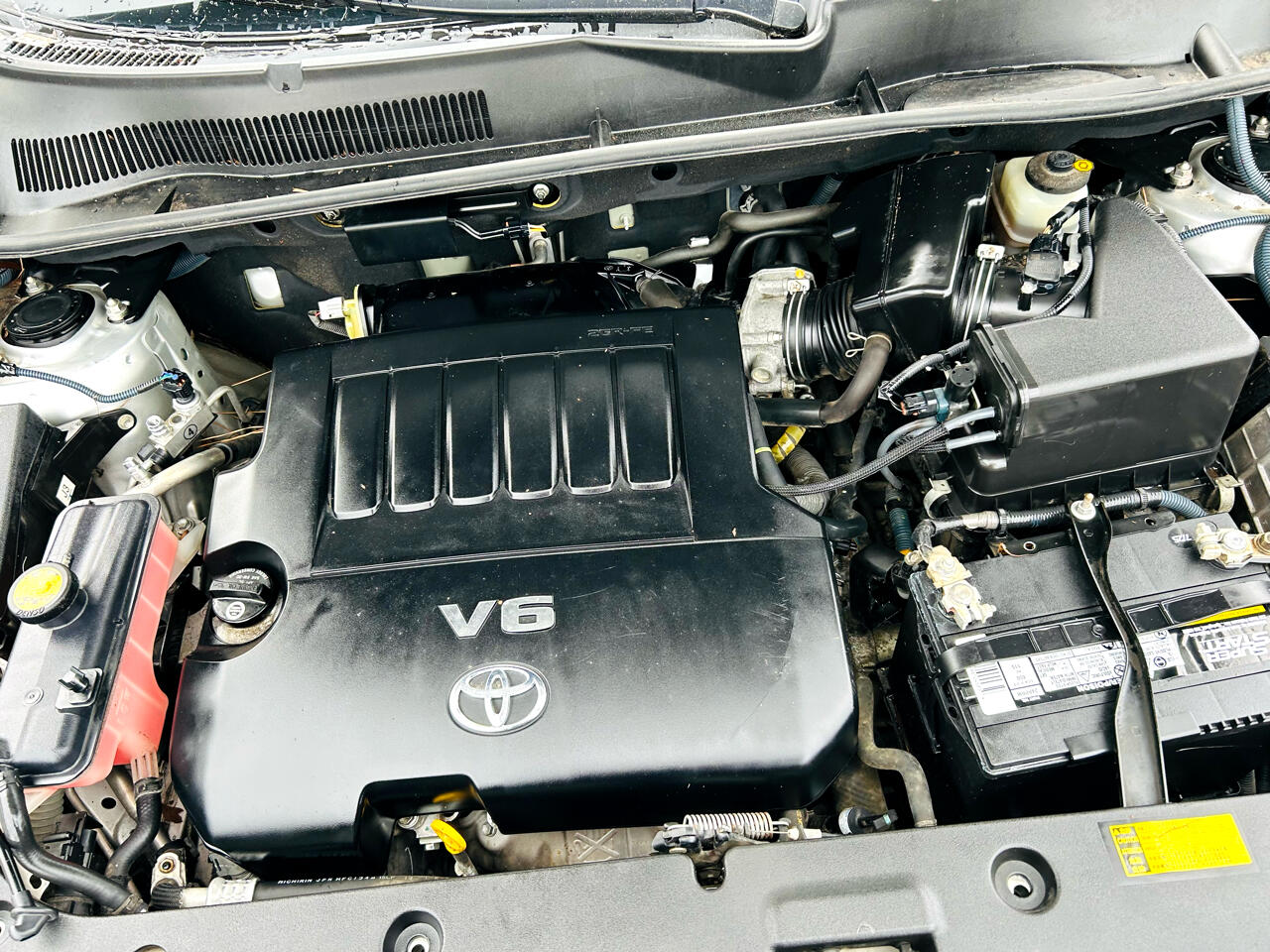 Toyota RAV4 Limited V6 2WD 2009