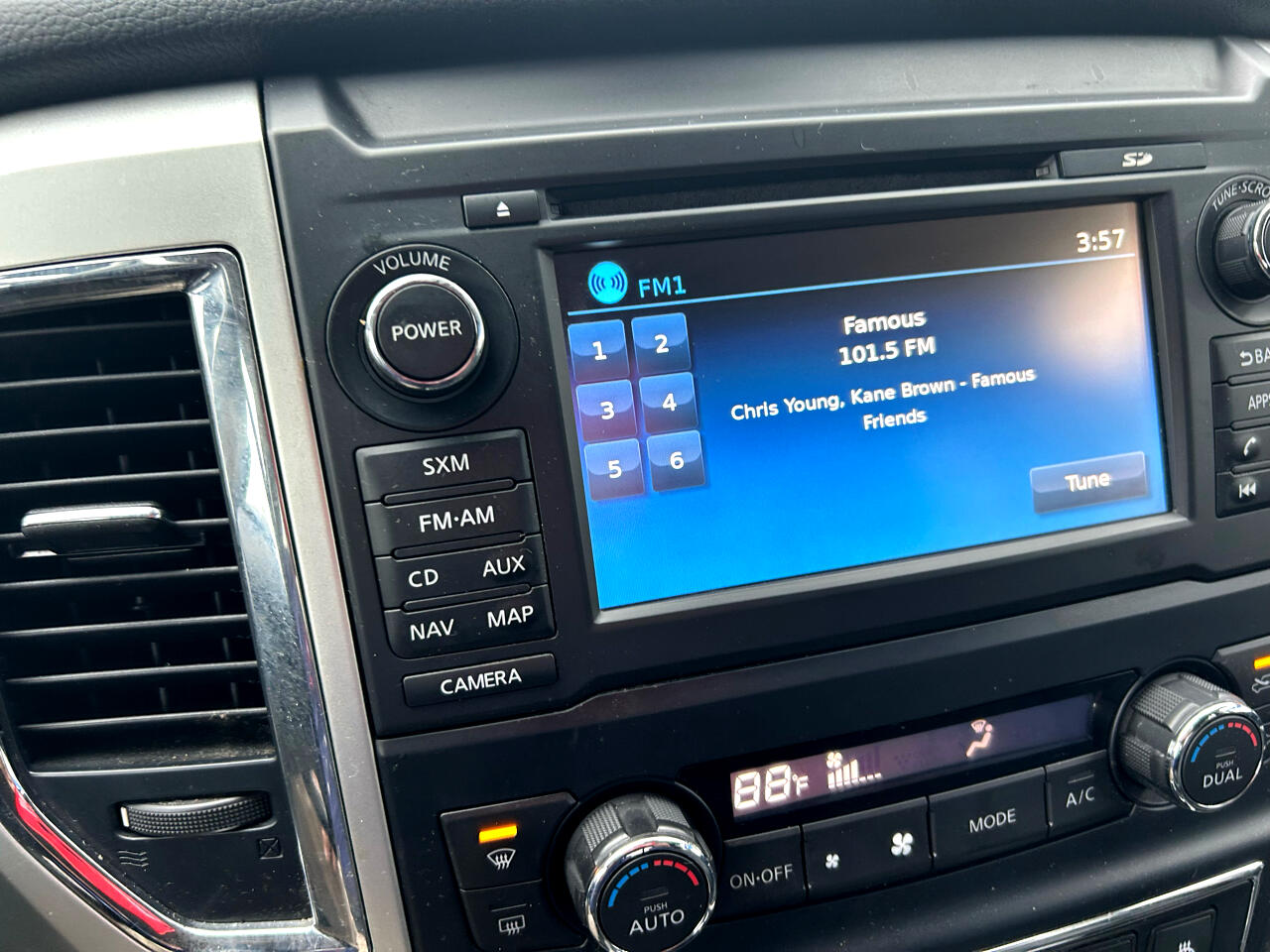 Nissan Titan XD  2018