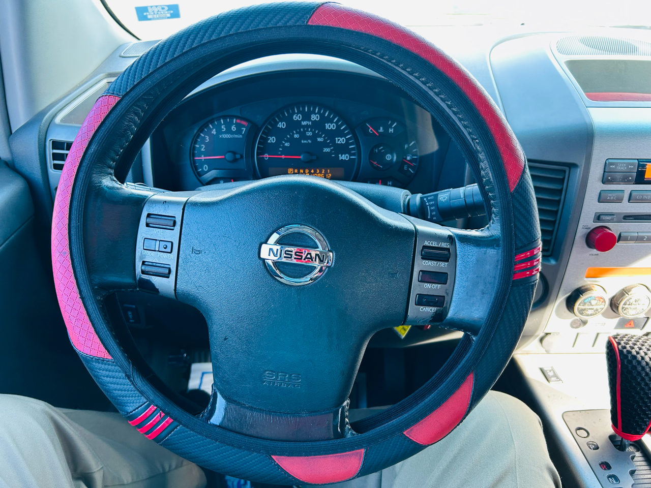 Nissan Titan LE Crew Cab 2WD 2006