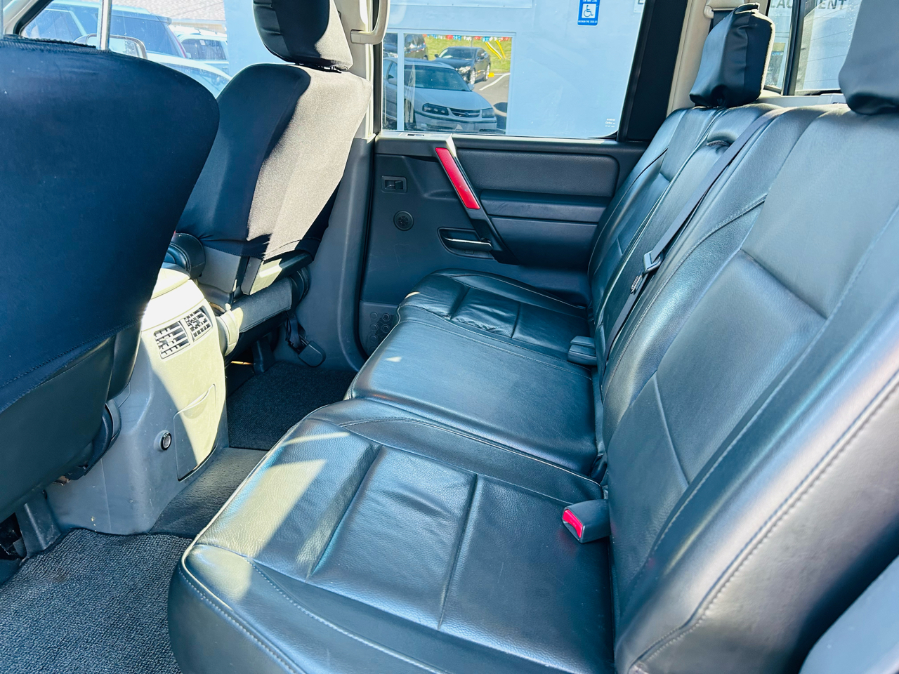 Nissan Titan LE Crew Cab 2WD 2006