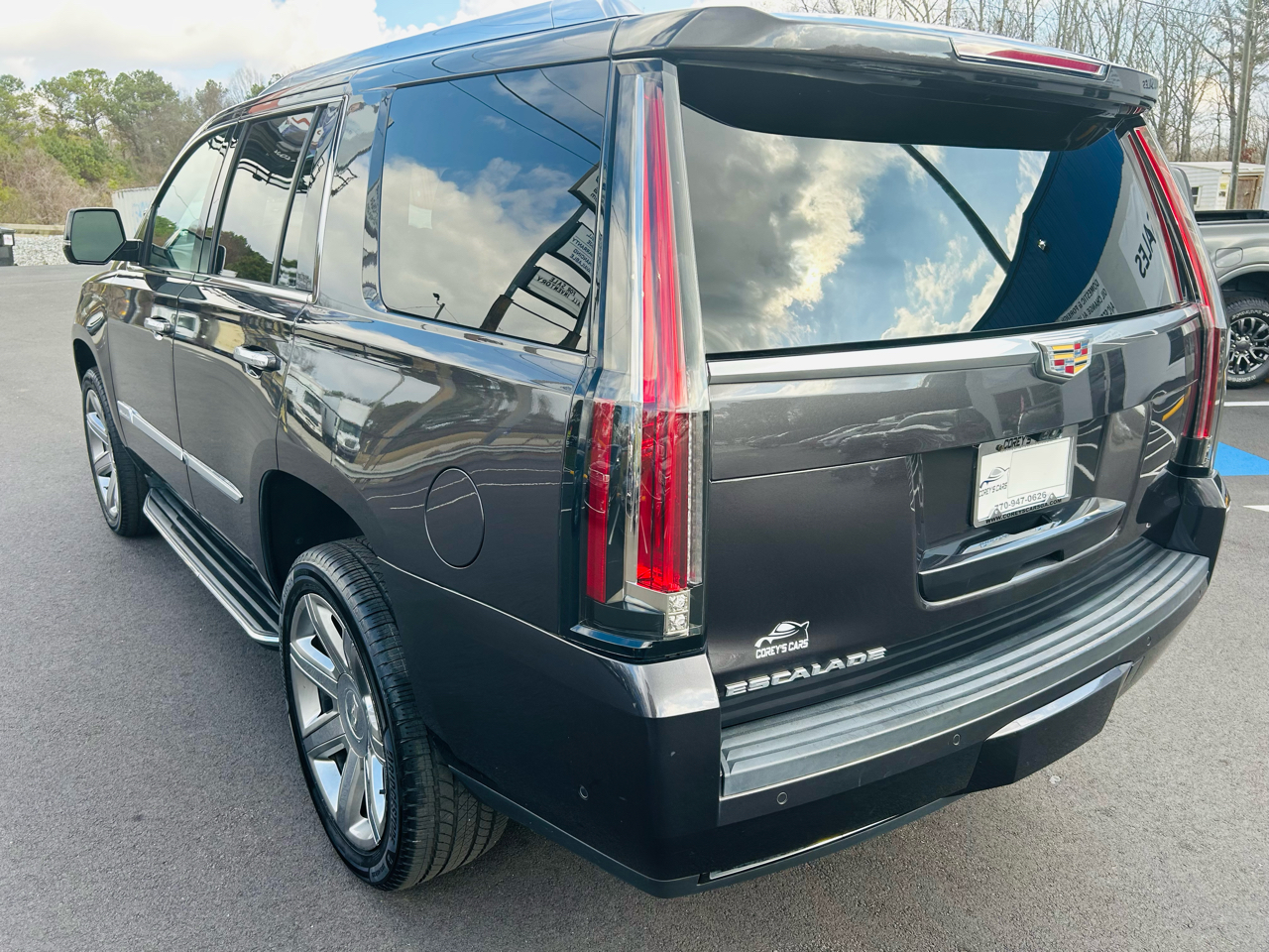 Cadillac Escalade Luxury 4WD 2018