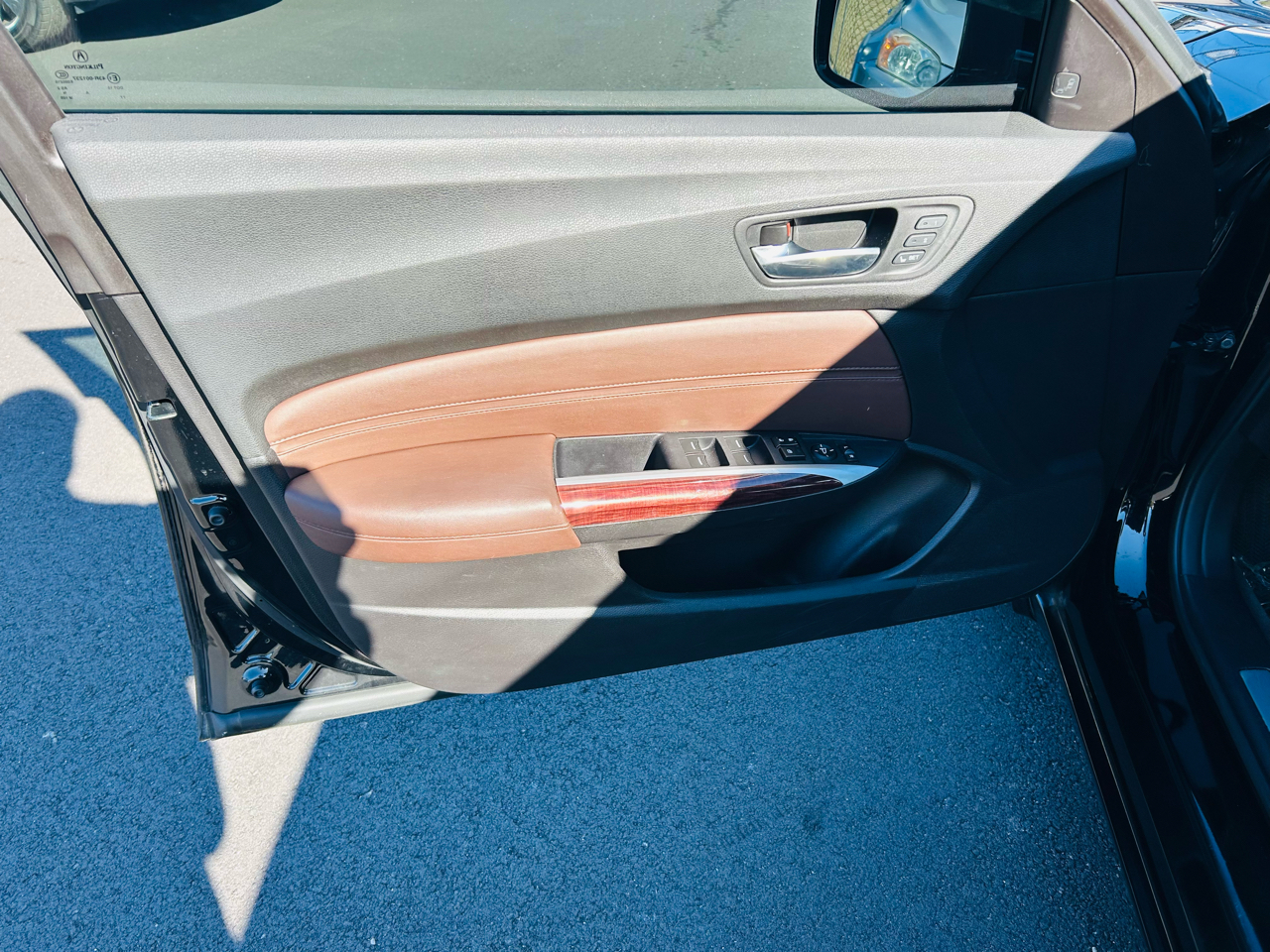 Acura TLX 9-Spd AT w/Technology Package 2015