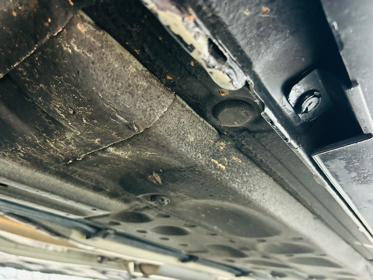 Acura TL 6-Speed AT with Tech Package and 18-In. WP 2013