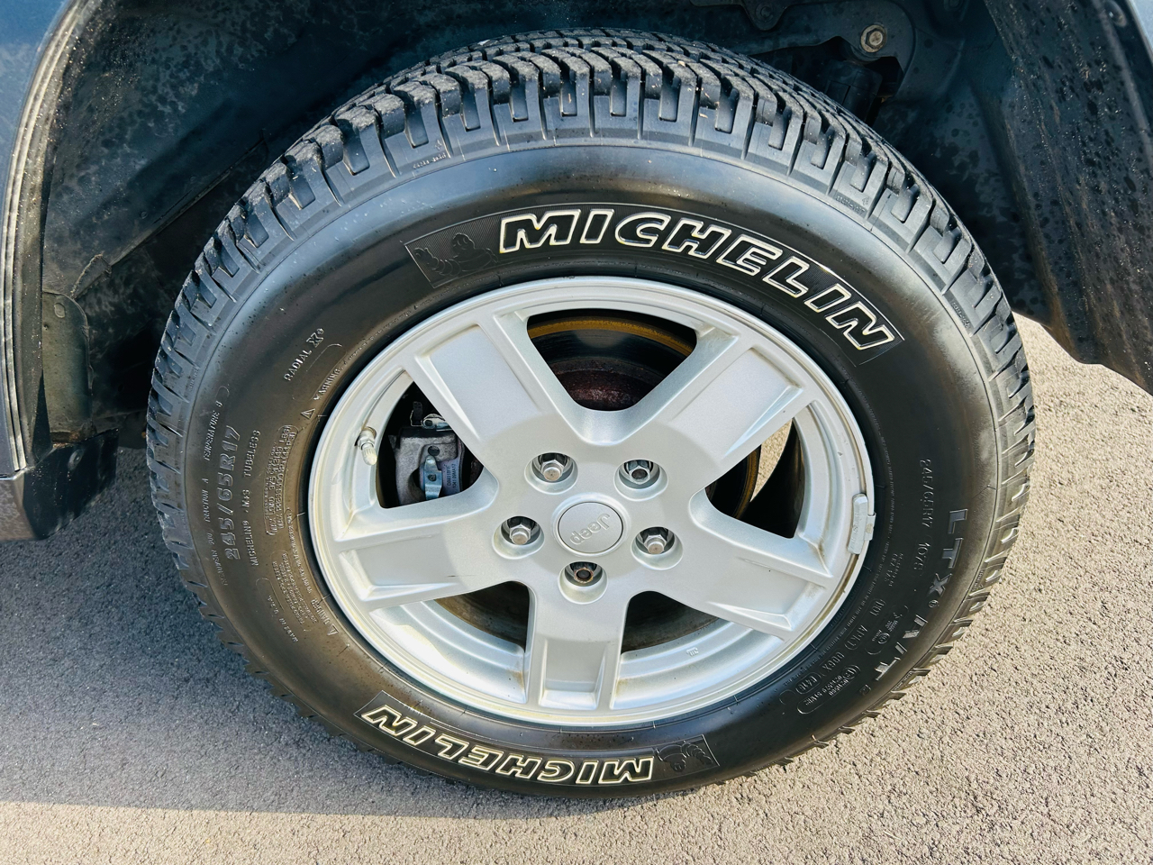 Jeep Grand Cherokee Laredo 4WD 2007