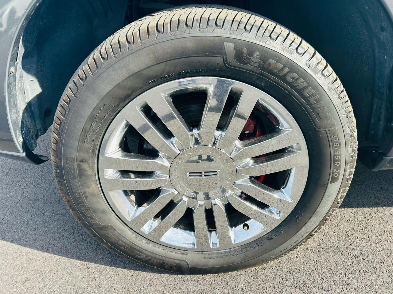 Lincoln Navigator 2WD 2011