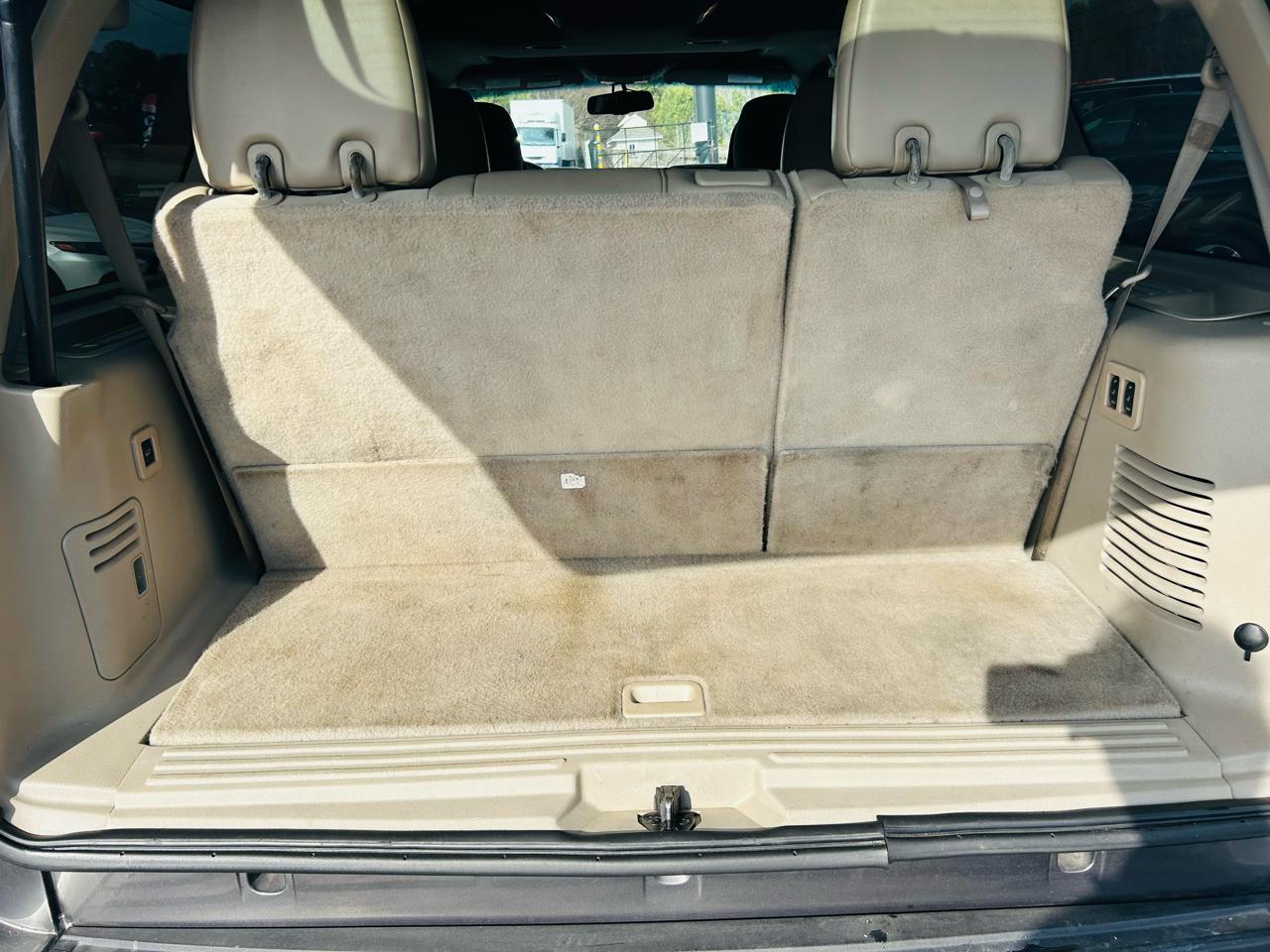 Lincoln Navigator 2WD 2011