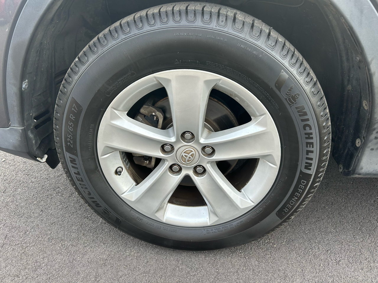 Toyota RAV4 XLE FWD 2013