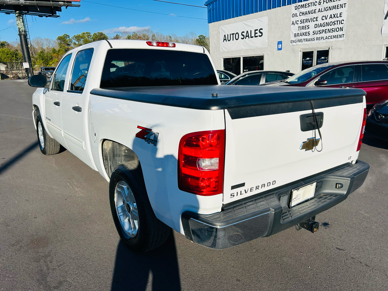 Chevrolet Silverado 1500 LT Crew Cab 4WD 2011