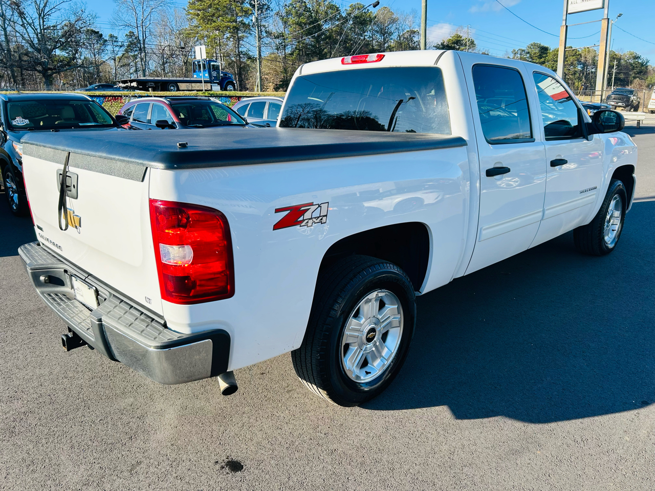 Chevrolet Silverado 1500 LT Crew Cab 4WD 2011