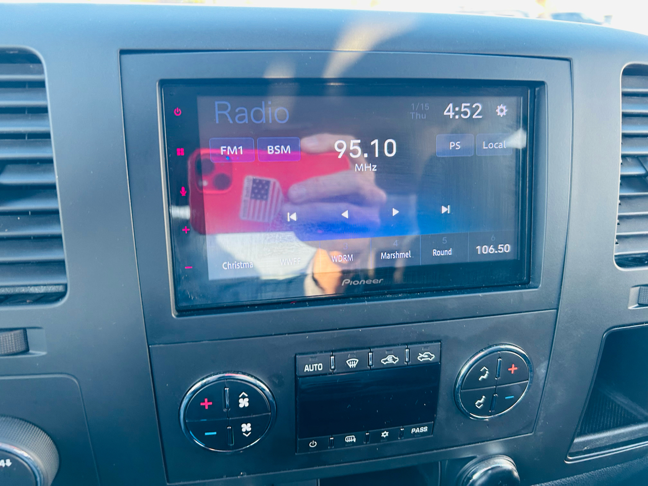 Chevrolet Silverado 1500 LT Crew Cab 4WD 2011