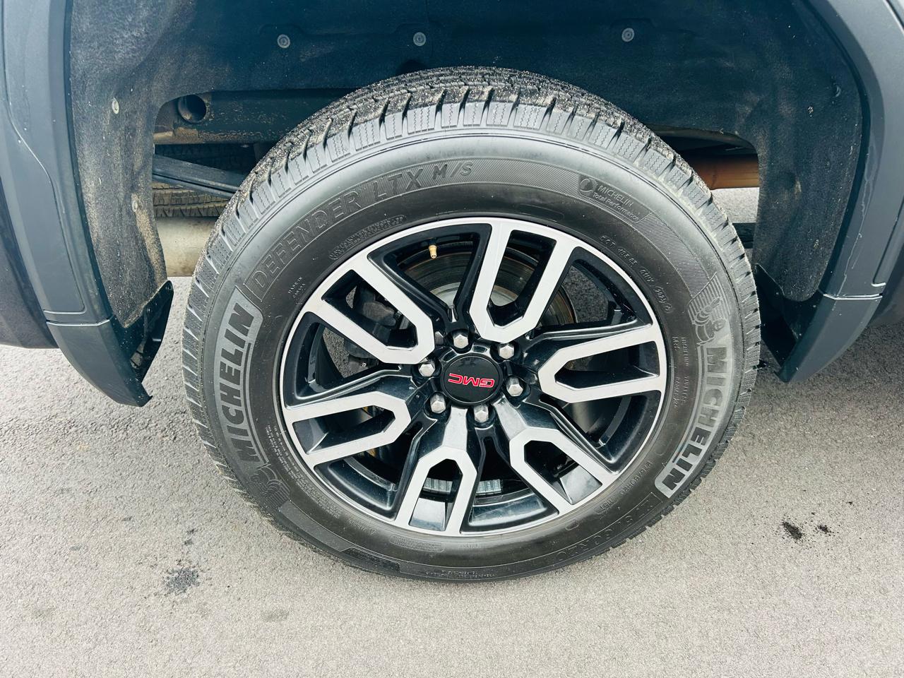 GMC Sierra 1500 AT4 Crew Cab Short Box 4WD 2020