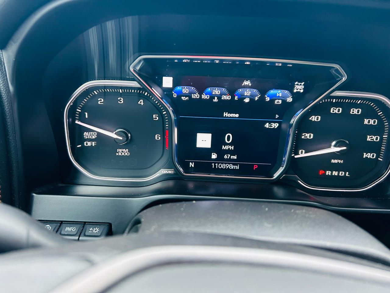 GMC Sierra 1500 AT4 Crew Cab Short Box 4WD 2020