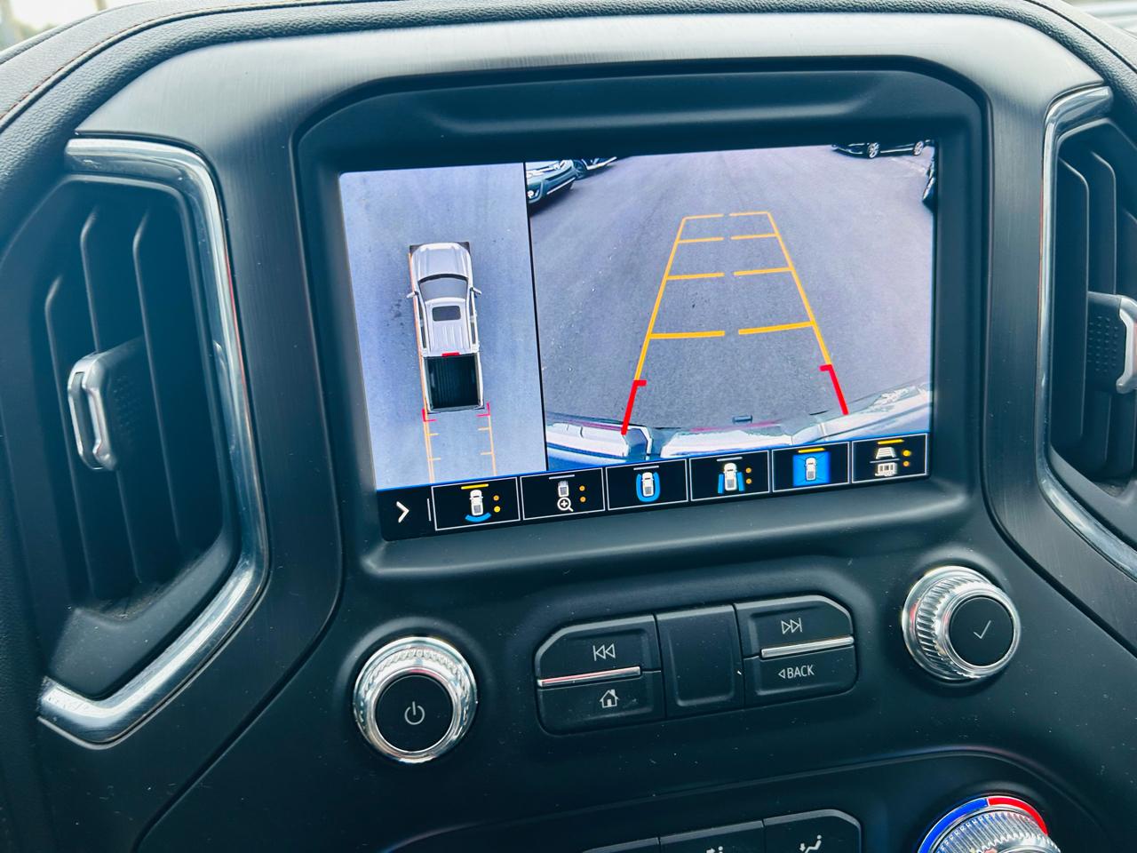 GMC Sierra 1500 AT4 Crew Cab Short Box 4WD 2020