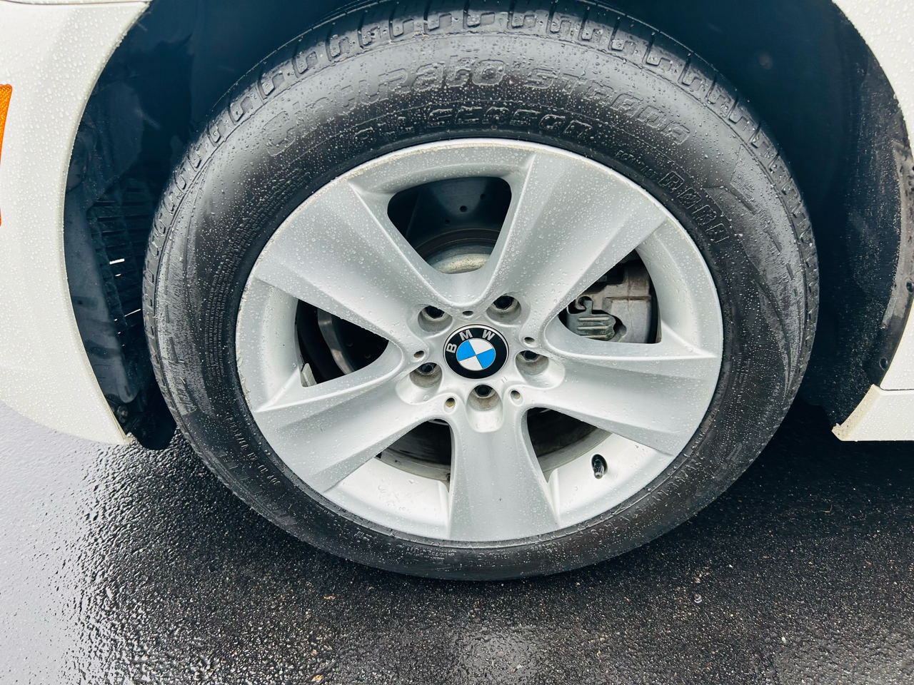 BMW 5-Series 528i 2012