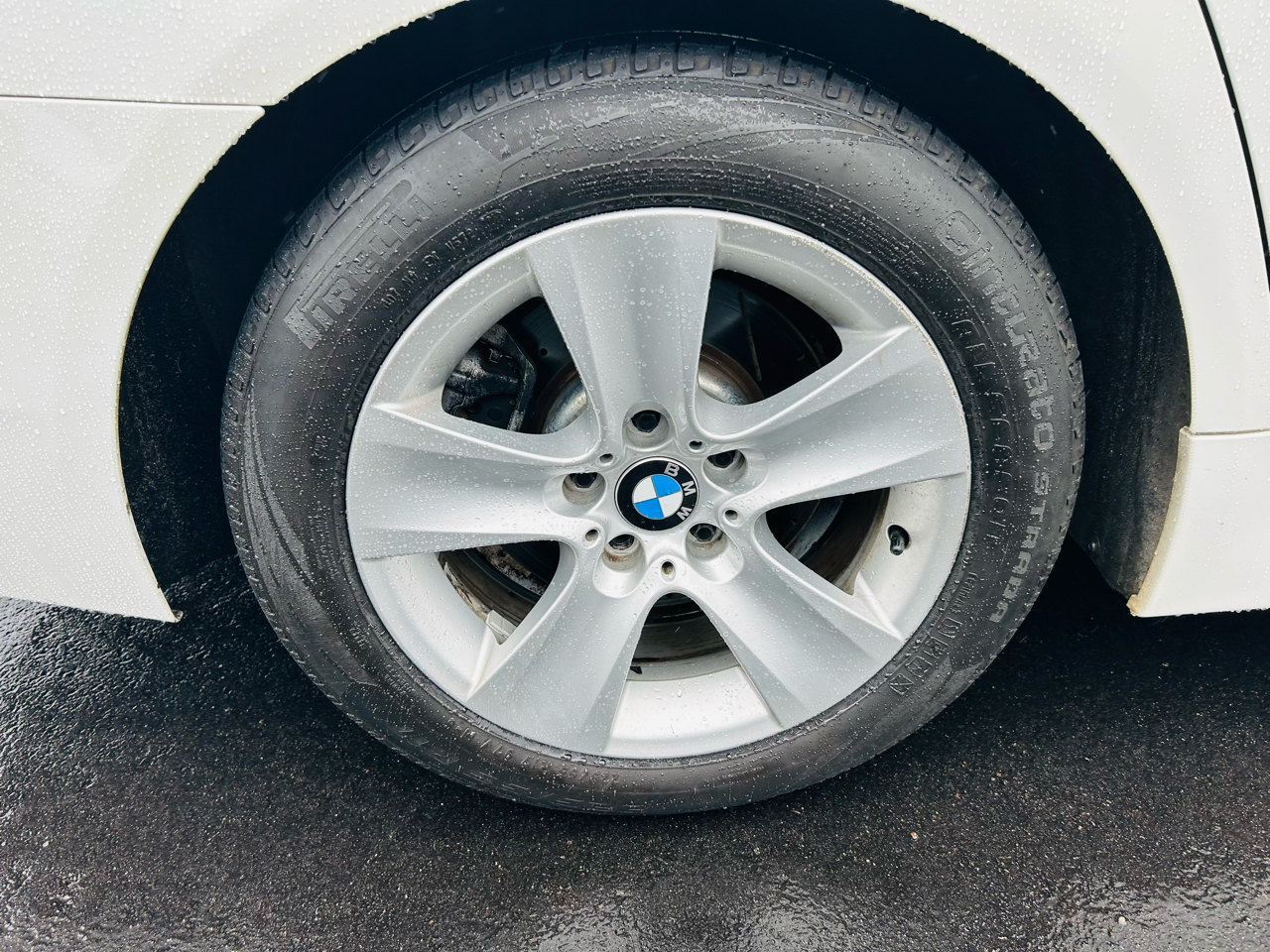 BMW 5-Series 528i 2012